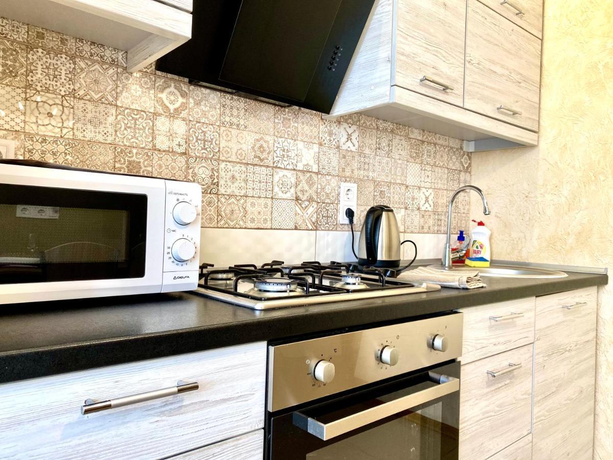 ApartPoltava Светлые и просторные 2-комнатные апартаменты в самом центре Полтавы Екстер'єр фото