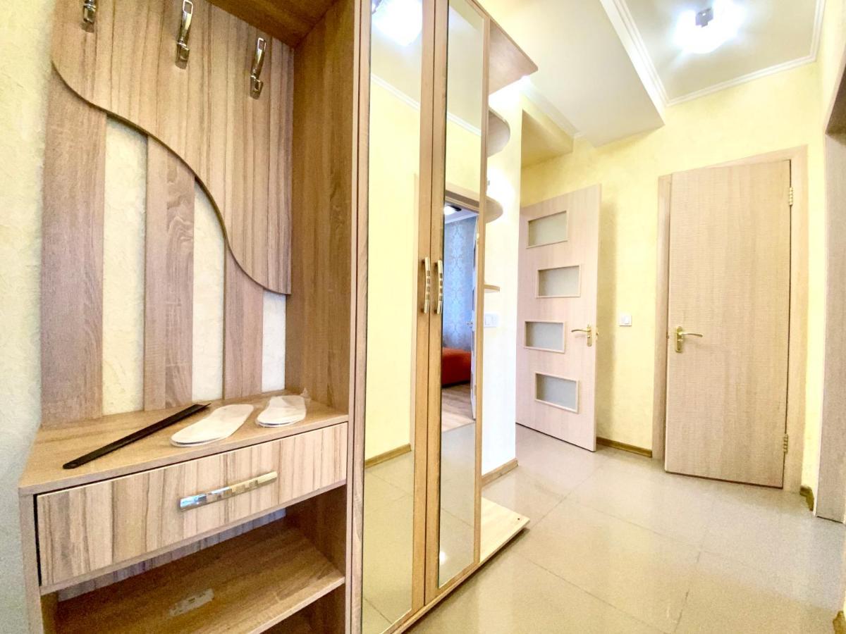ApartPoltava Светлые и просторные 2-комнатные апартаменты в самом центре Полтавы Екстер'єр фото
